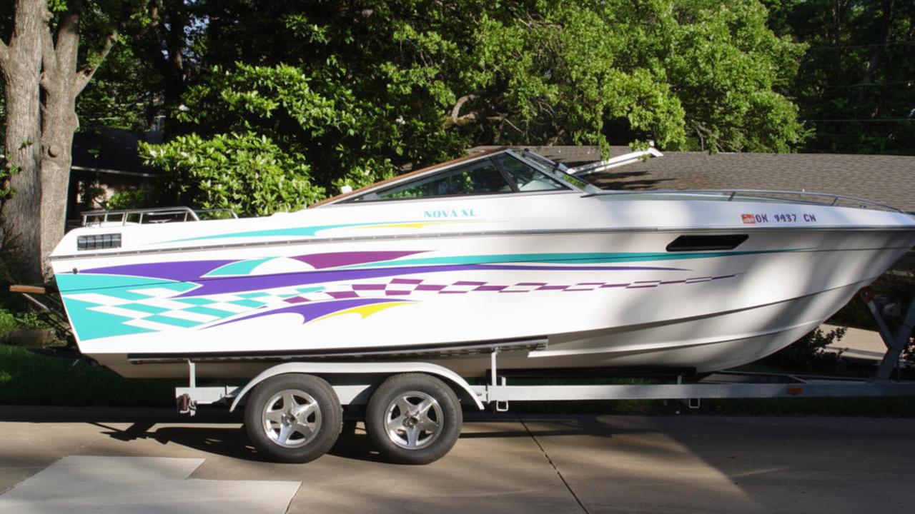 AP-DMNR-016 - Dominator Series 3 Color Vinyl Boat Graphics Kit