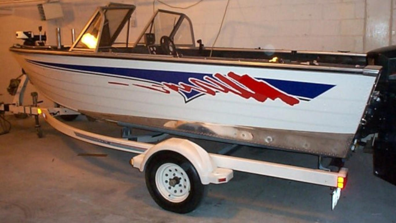 AP-065 - 3 Color Vinyl Boat Graphics Kit